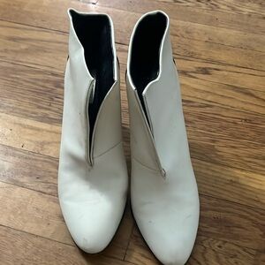 Trendy booties, size 10M